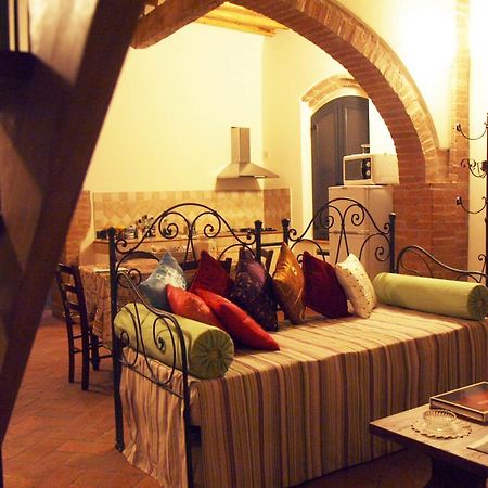 Villa La Fornace Di San Galgano à Frosini Extérieur photo