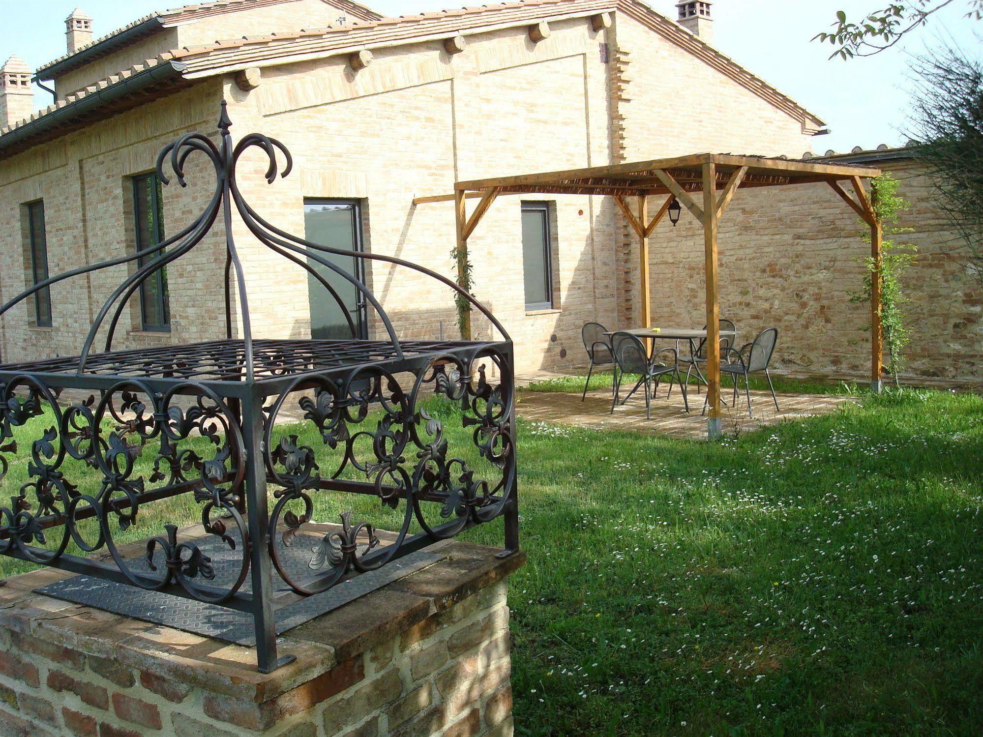 Villa La Fornace Di San Galgano à Frosini Extérieur photo